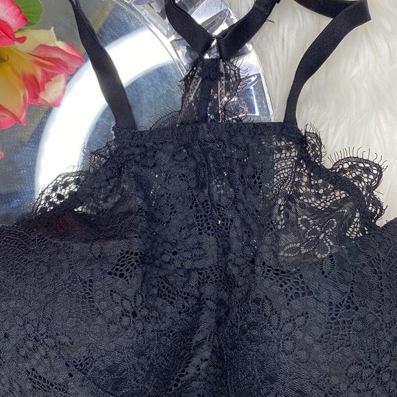 PINK Victoria’s Secret Black Lace Halter Racer Back Push Up Bralette S P D-DD - Picture 2 of 11